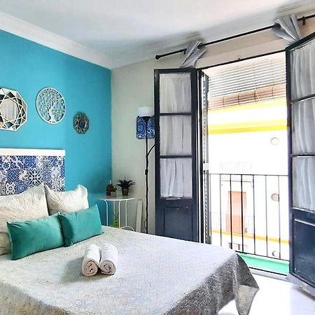 Budget And Cute Rooms With Balcony Sevilla Center Sevilha Exterior foto