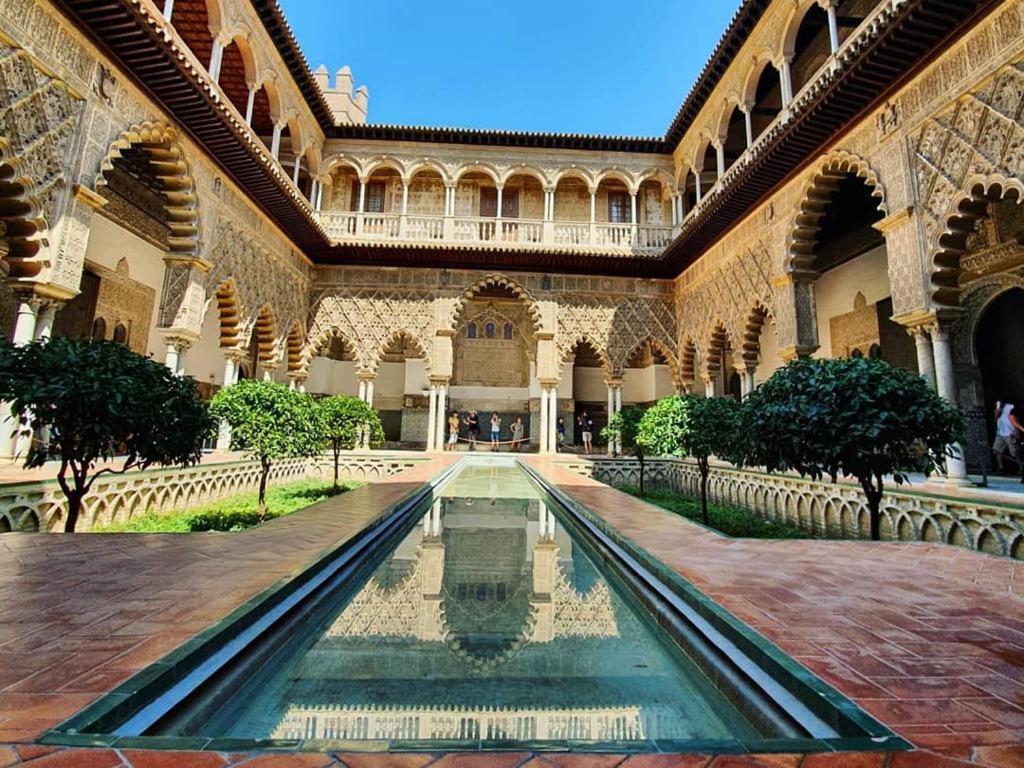 Budget And Cute Rooms With Balcony Sevilla Center Sevilha Exterior foto