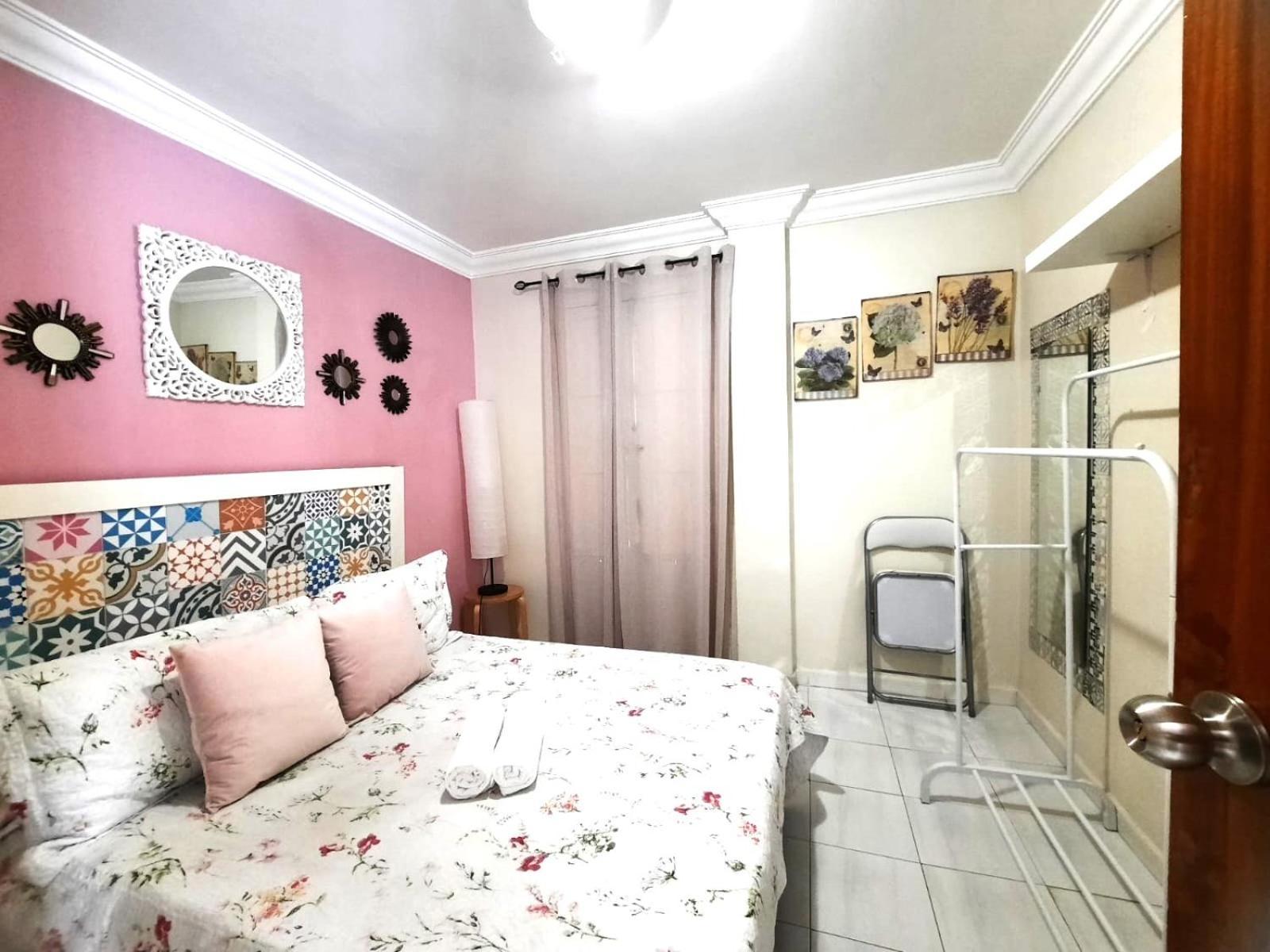 Budget And Cute Rooms With Balcony Sevilla Center Sevilha Exterior foto