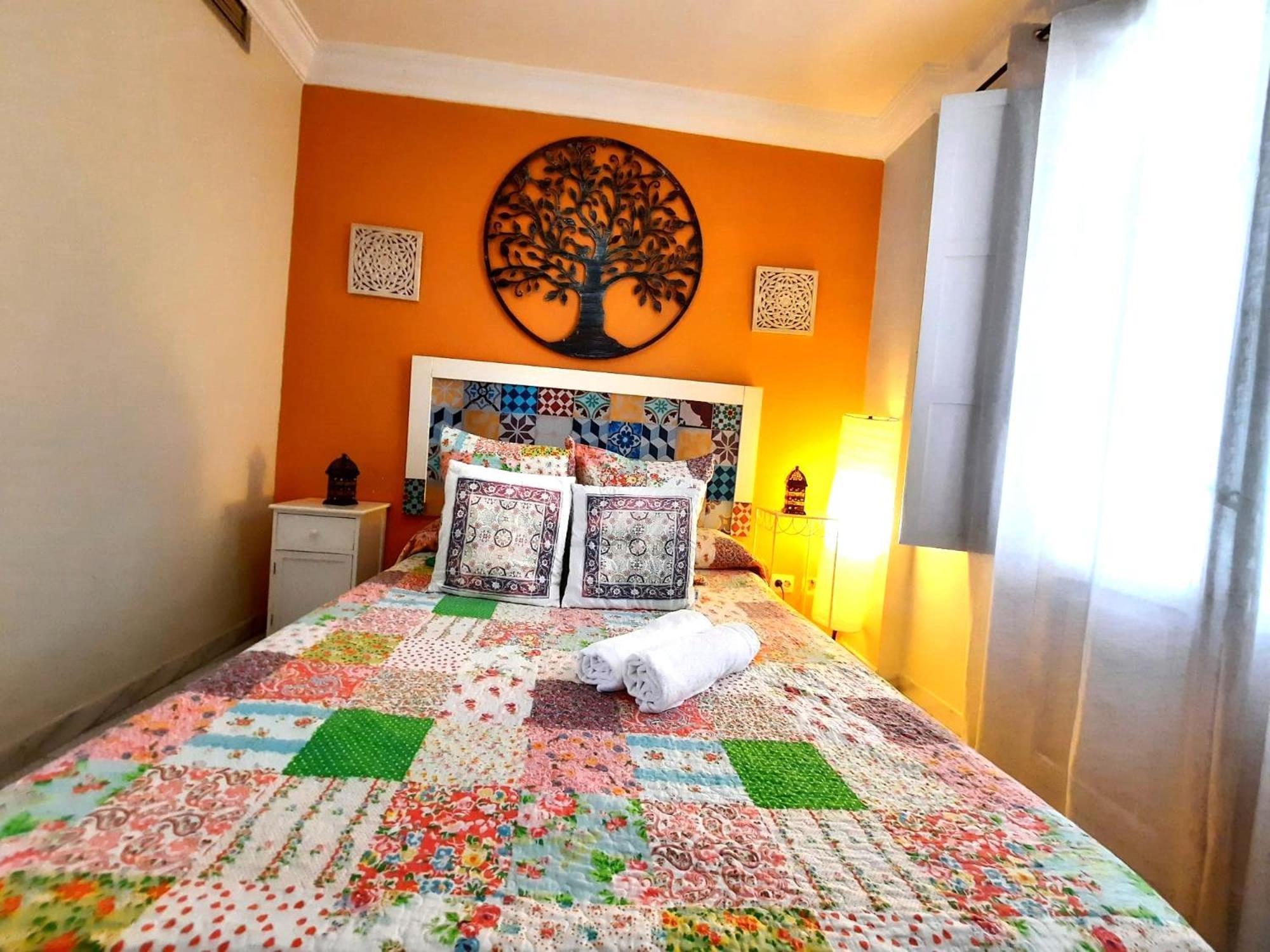 Budget And Cute Rooms With Balcony Sevilla Center Sevilha Exterior foto
